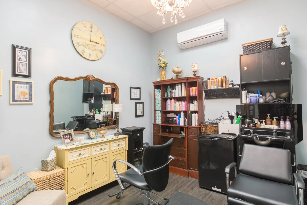 Salon interior Sugar Land