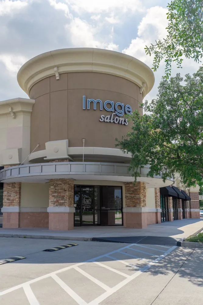 Salon suite interior